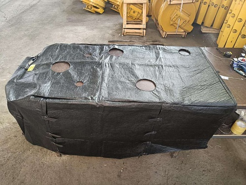 Утеплитель капота XCMG LW300F VR Утеплитель капота XCMG LW300F VR