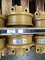 Каток опорный двубортный 175-30-00496/10T0334AY2/KTSU Каток опорный двубортный 175-30-00496/10T0334AY2/KTSU