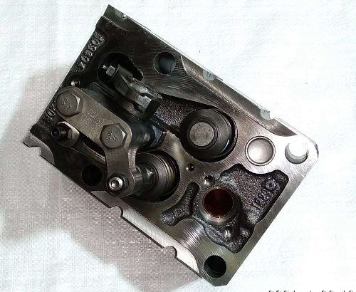 Головка блока цилиндров AZ1034040030 HOWO D10 Euro5 Bosch (в сборе) Головка блока цилиндров AZ1034040030 HOWO D10 Euro5 Bosch (в сборе)